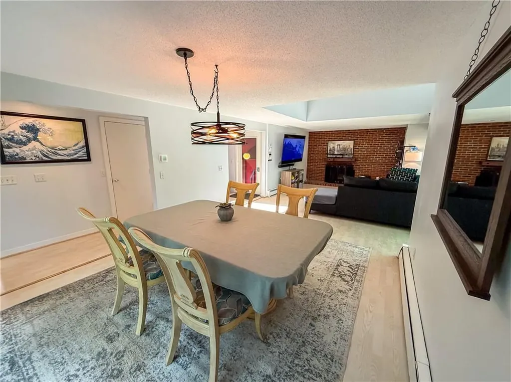 466 Greenbush Road Warwick RI 02818