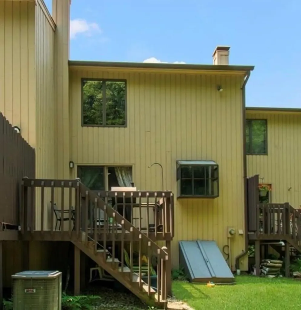 14 Kristee Circle West Warwick RI 02893