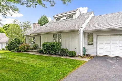 27 Tobin Lane Bristol RI 02809