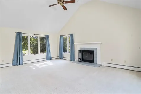 27 Tobin Lane Bristol RI 02809