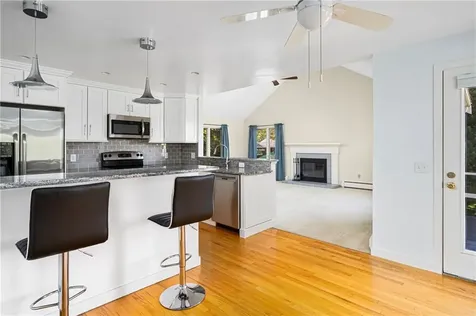27 Tobin Lane Bristol RI 02809