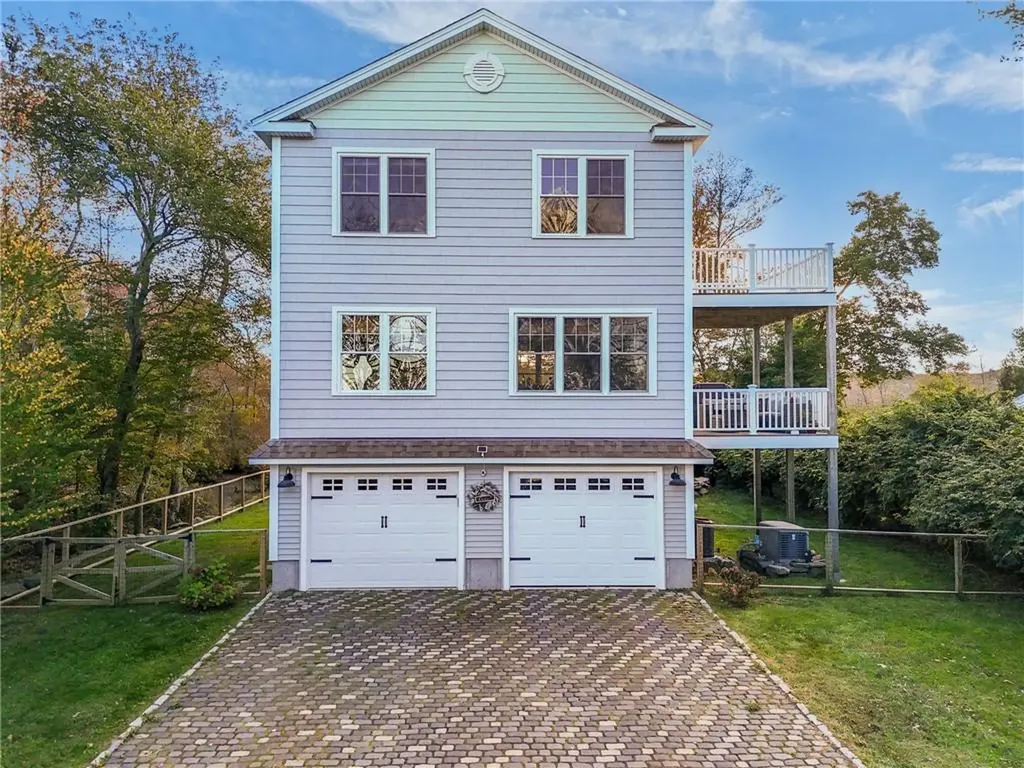 608 Wordens Pond Road South Kingstown RI 02879
