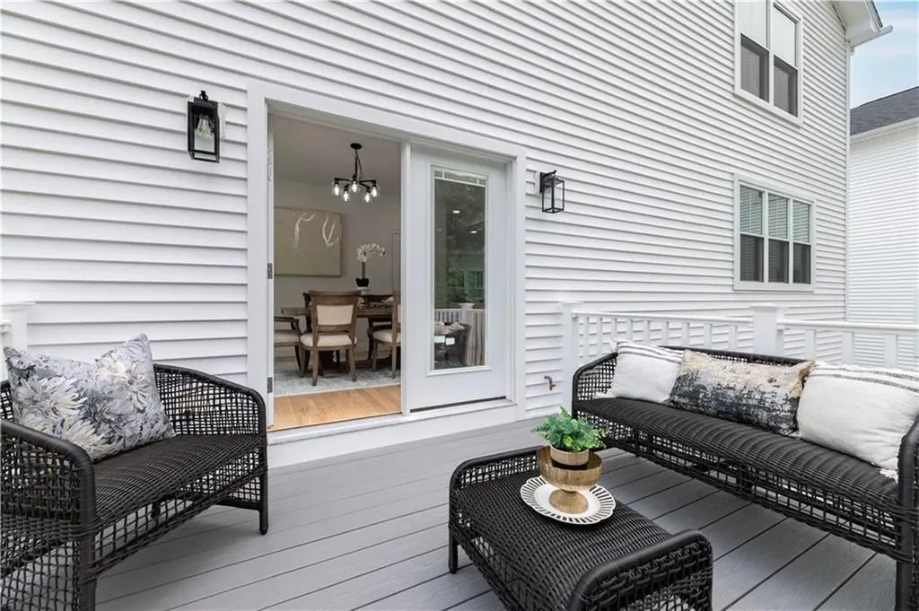 9 Stoneridge Road Smithfield RI 02917