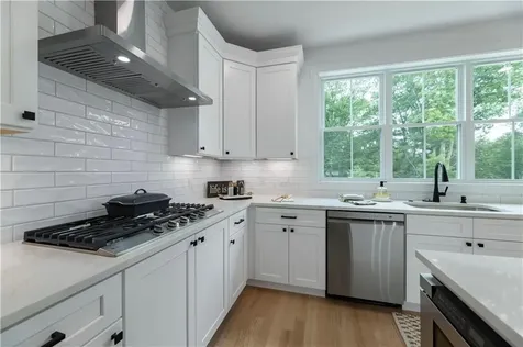 9 Stoneridge Road Smithfield RI 02917
