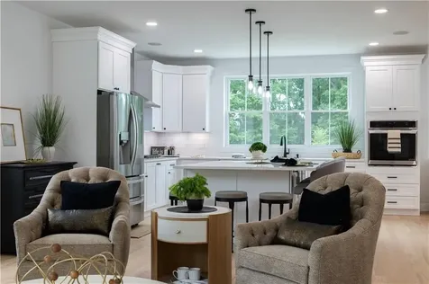 9 Stoneridge Road Smithfield RI 02917