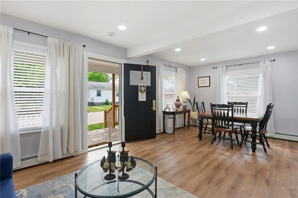 16 Bucklin Avenue Warwick RI 02888
