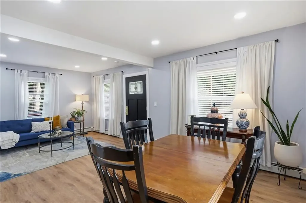 16 Bucklin Avenue Warwick RI 02888