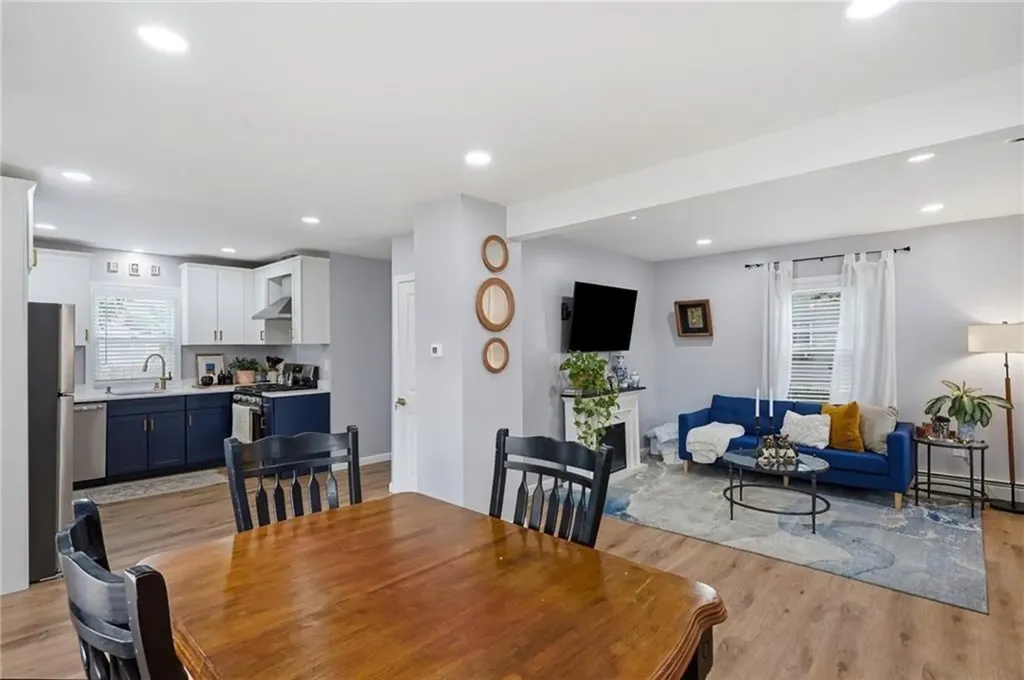 16 Bucklin Avenue Warwick RI 02888