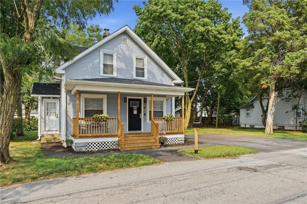 16 Bucklin Avenue Warwick RI 02888