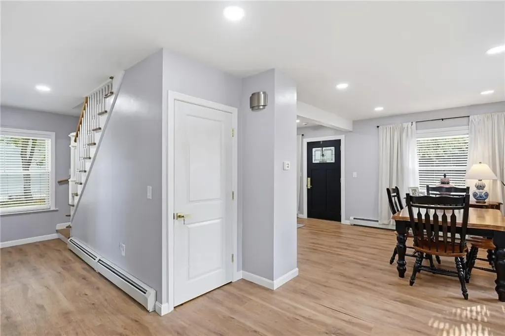 16 Bucklin Avenue Warwick RI 02888