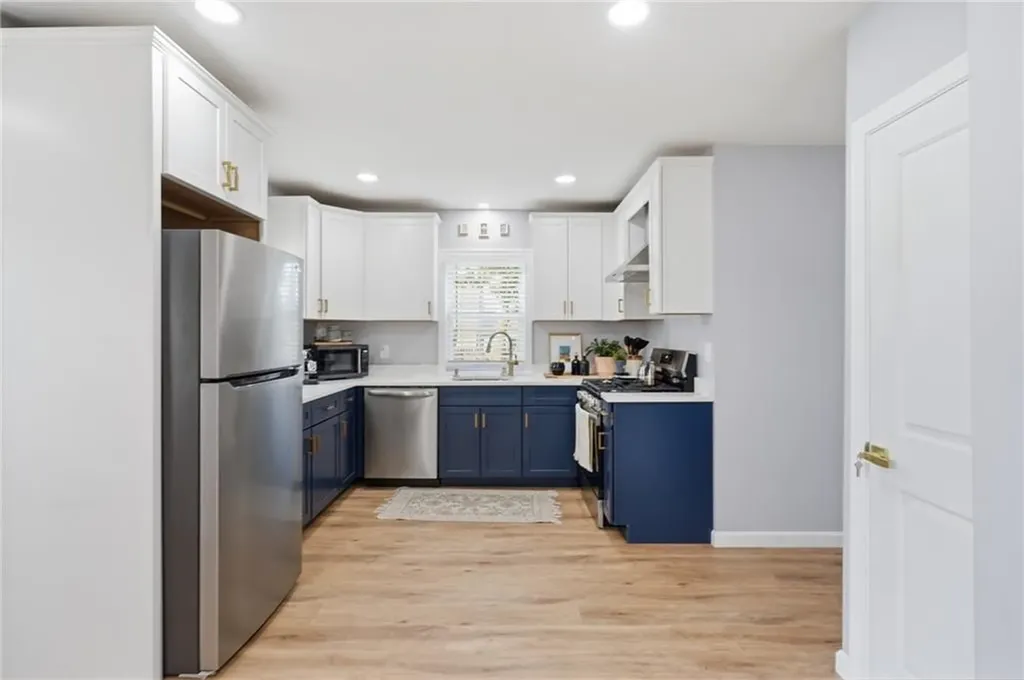 16 Bucklin Avenue Warwick RI 02888