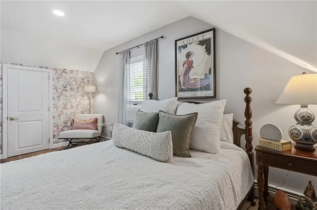 16 Bucklin Avenue Warwick RI 02888