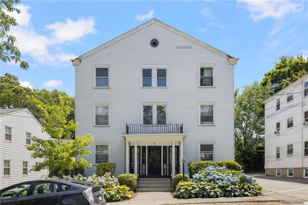 11 North Avenue Providence RI 02906