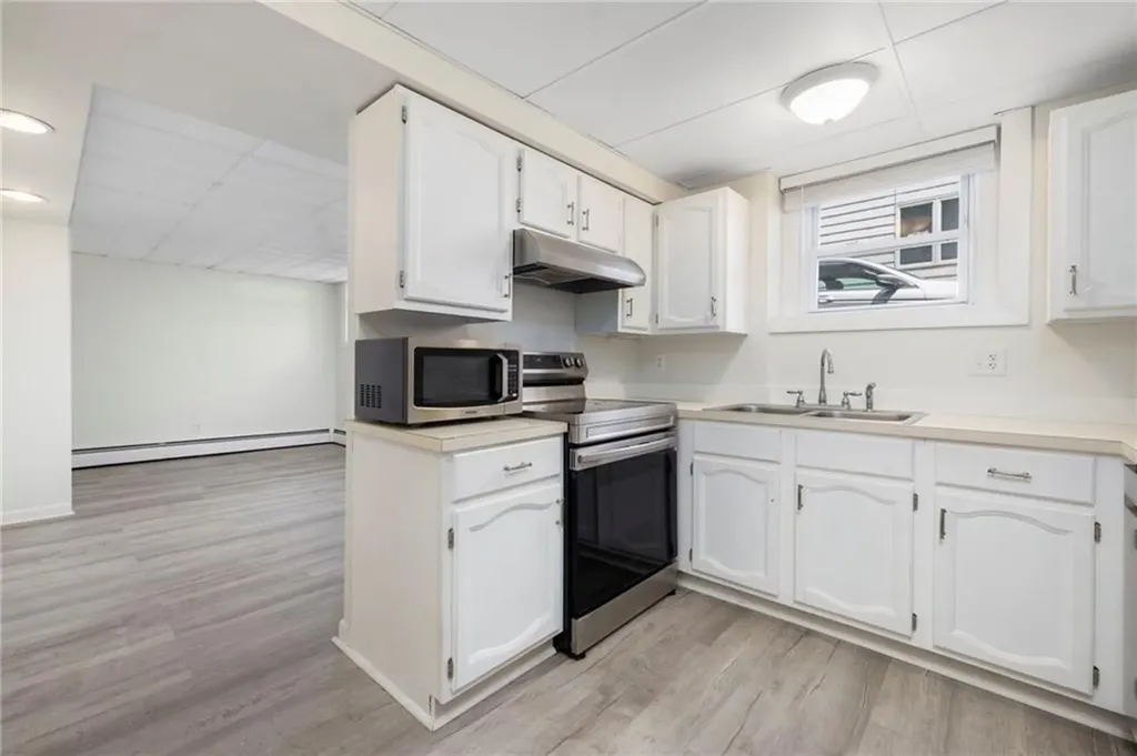 11 North Avenue Providence RI 02906