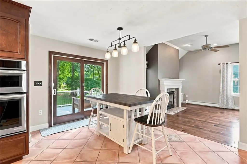 6 Cathedral Court Cumberland RI 02864