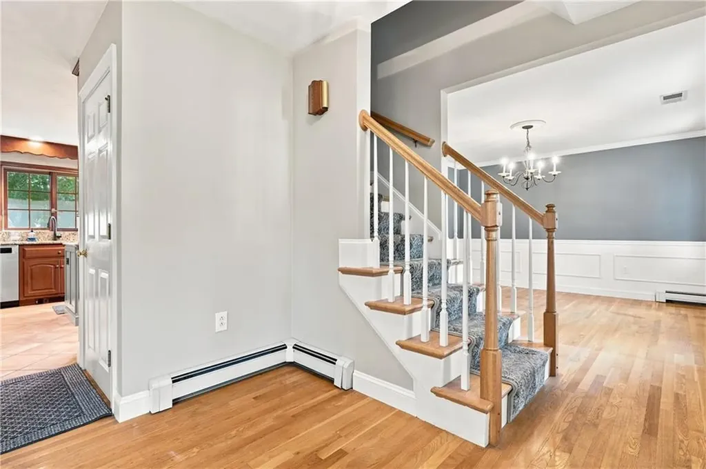 6 Cathedral Court Cumberland RI 02864