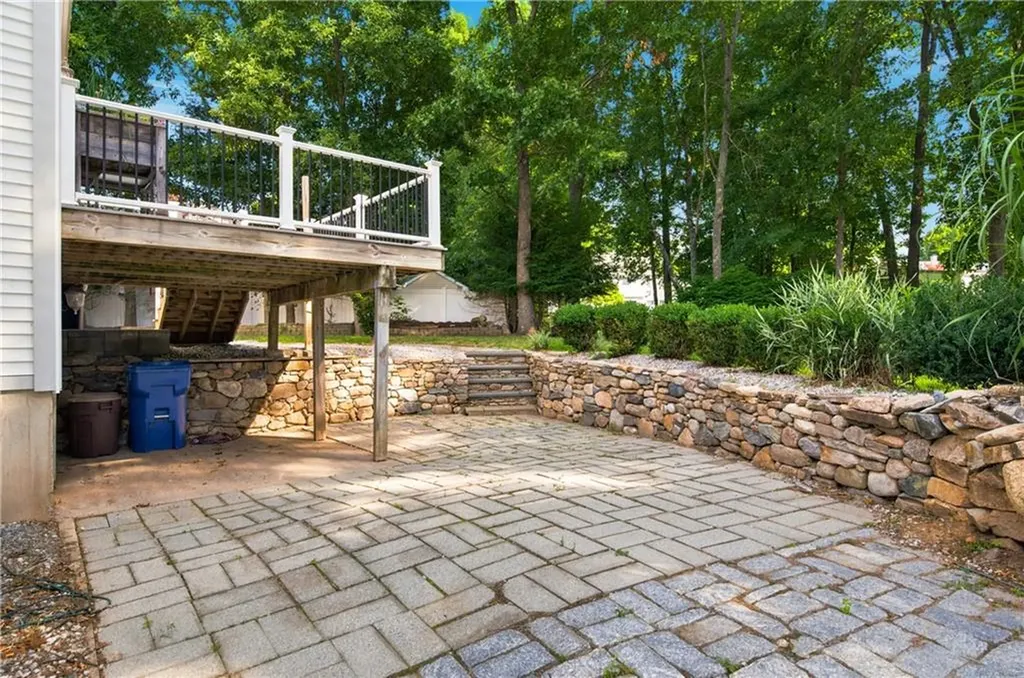 6 Cathedral Court Cumberland RI 02864