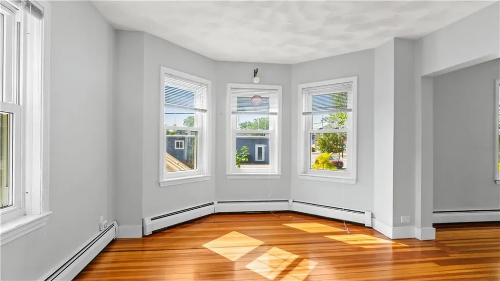 814 W Shore Road Warwick RI 02889