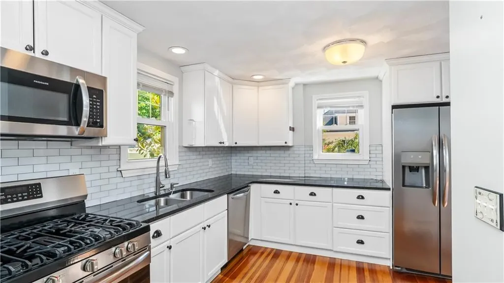 814 W Shore Road Warwick RI 02889