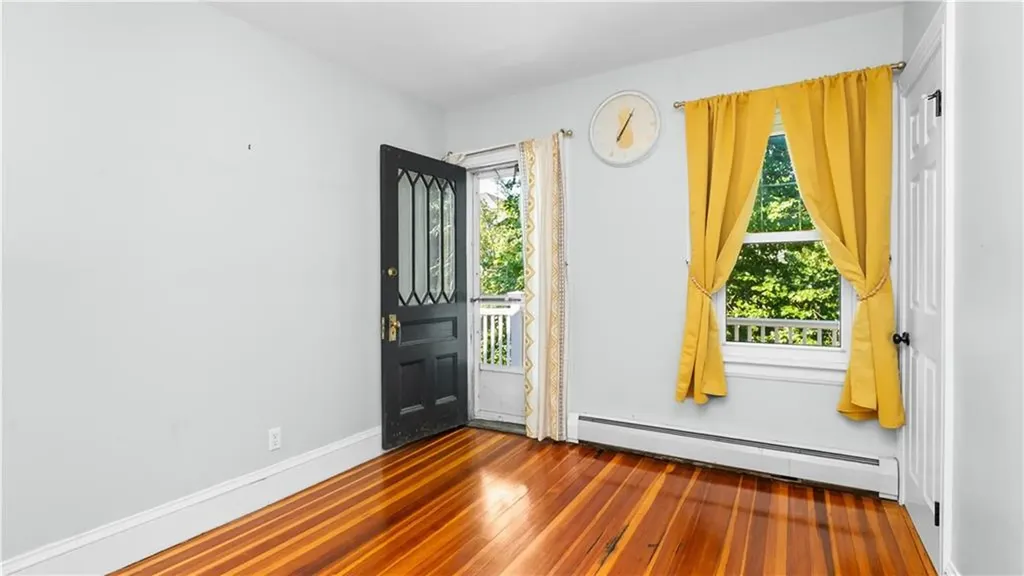 814 W Shore Road Warwick RI 02889