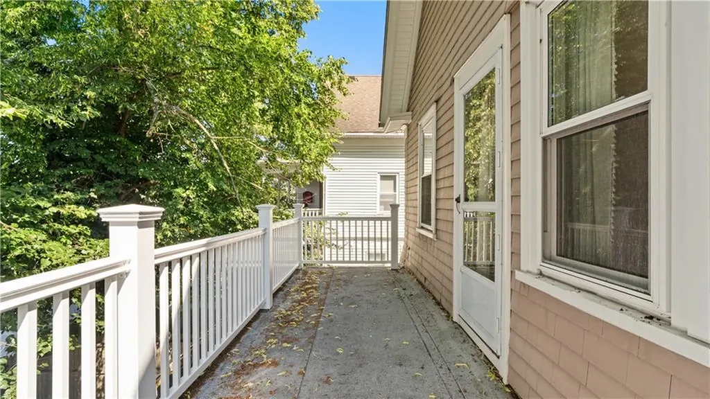 814 W Shore Road Warwick RI 02889