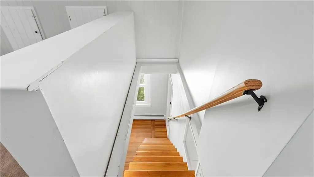 814 W Shore Road Warwick RI 02889