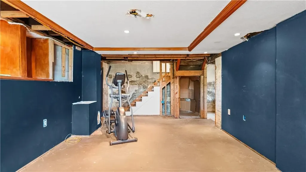 814 W Shore Road Warwick RI 02889