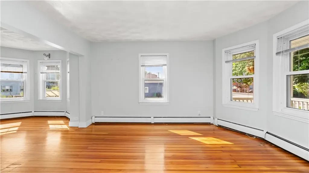 814 W Shore Road Warwick RI 02889