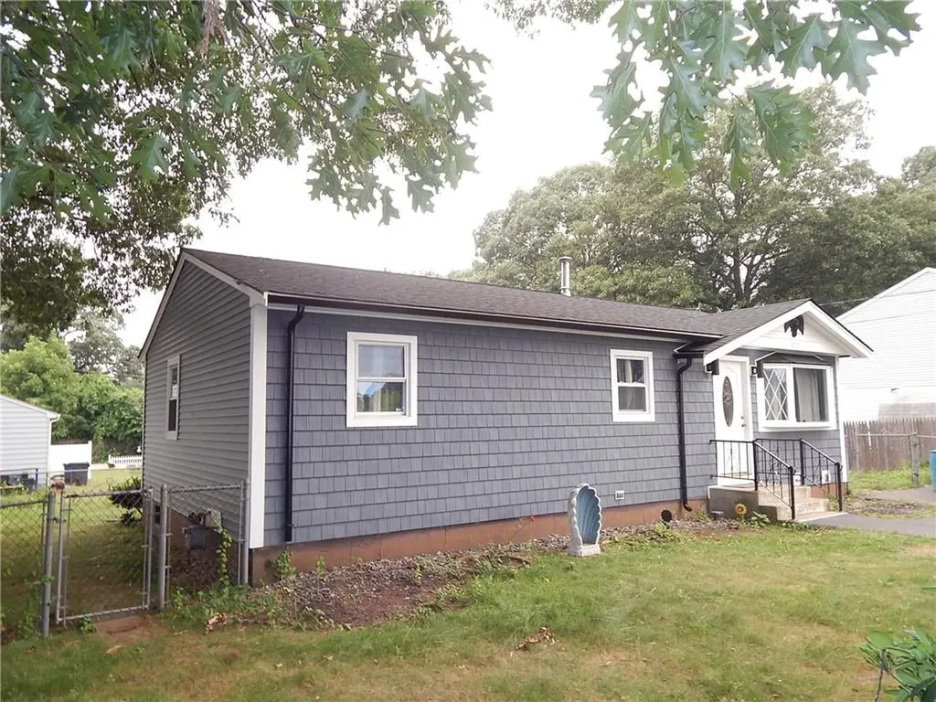 120 Gallway Street Warwick RI 02889