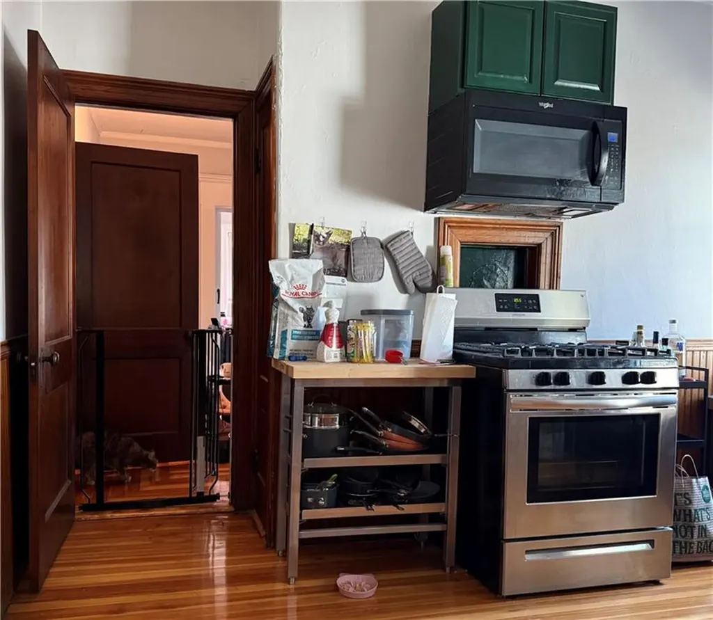 642 Hope Street Providence RI 02906