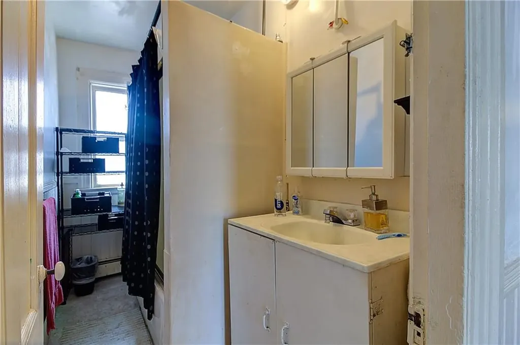 216 Ocean Street Providence RI 02905