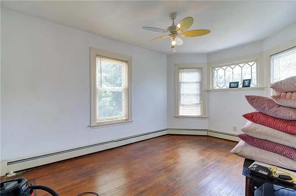 216 Ocean Street Providence RI 02905