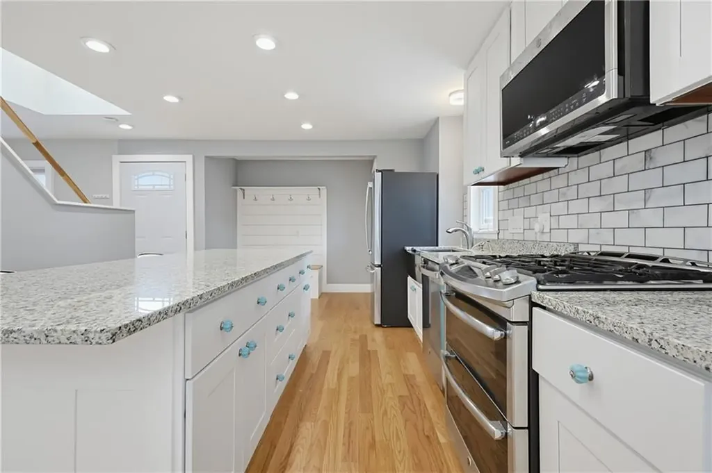15 Arland Drive Pawtucket RI 02861