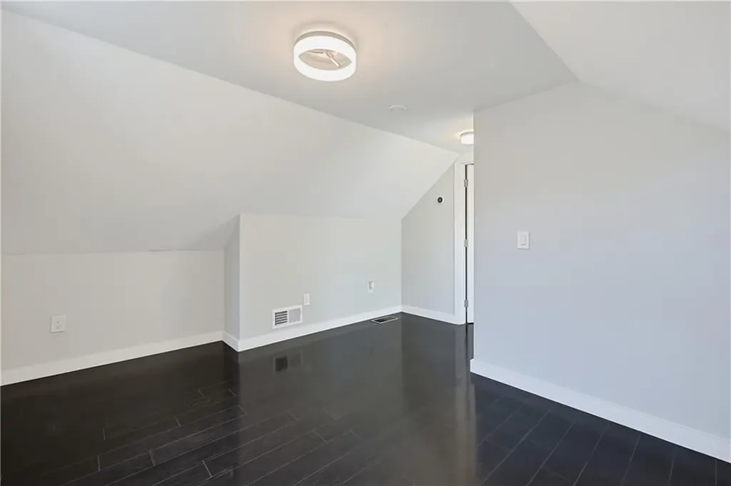 15 Arland Drive Pawtucket RI 02861