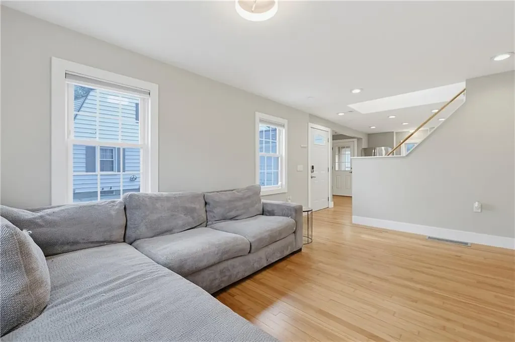 15 Arland Drive Pawtucket RI 02861