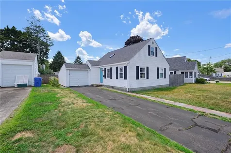 15 Arland Drive Pawtucket RI 02861