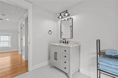 484 Thames Street Bristol RI 02809