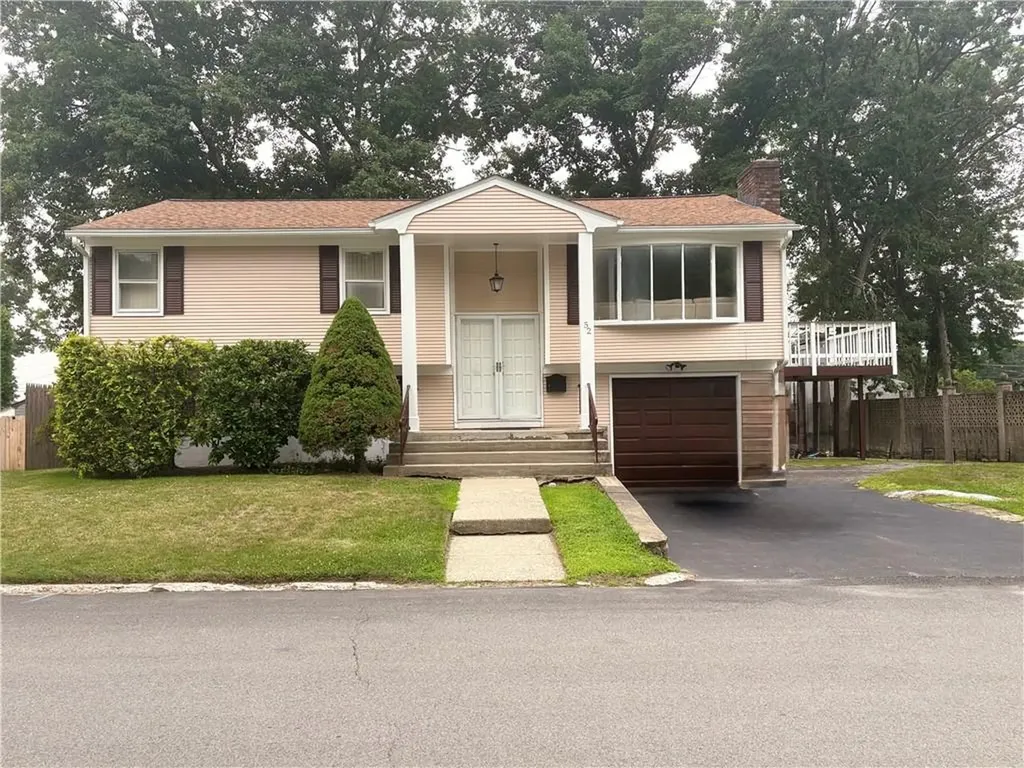 52 Bicentennial Way North Providence RI 02911