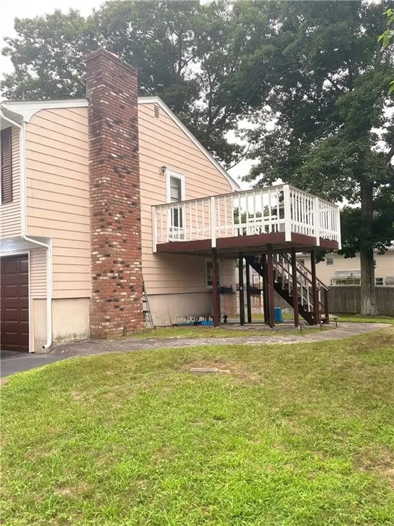 52 Bicentennial Way North Providence RI 02911