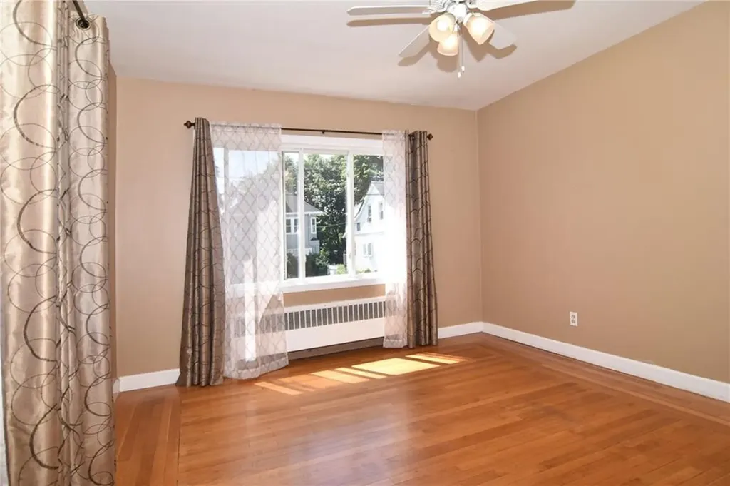 37 King Street Johnston RI 02917