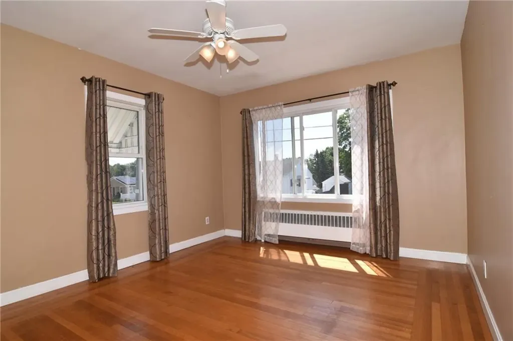 37 King Street Johnston RI 02917
