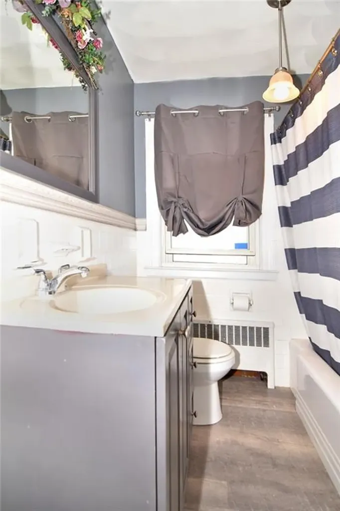 37 King Street Johnston RI 02917