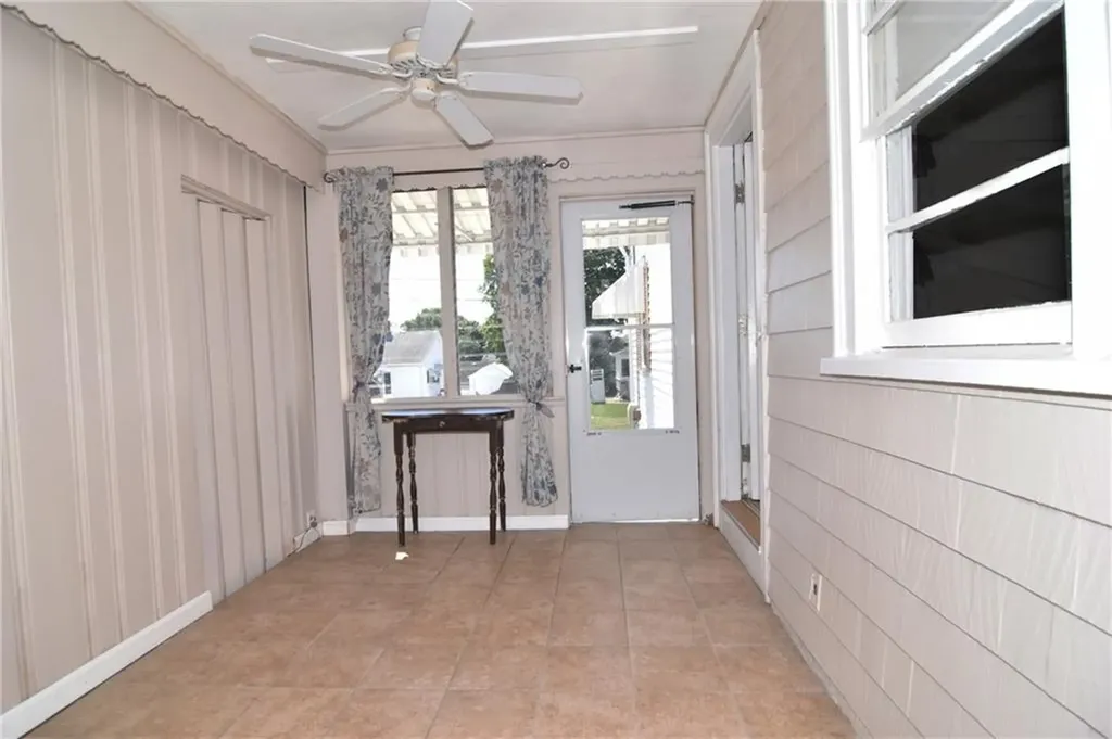 37 King Street Johnston RI 02917