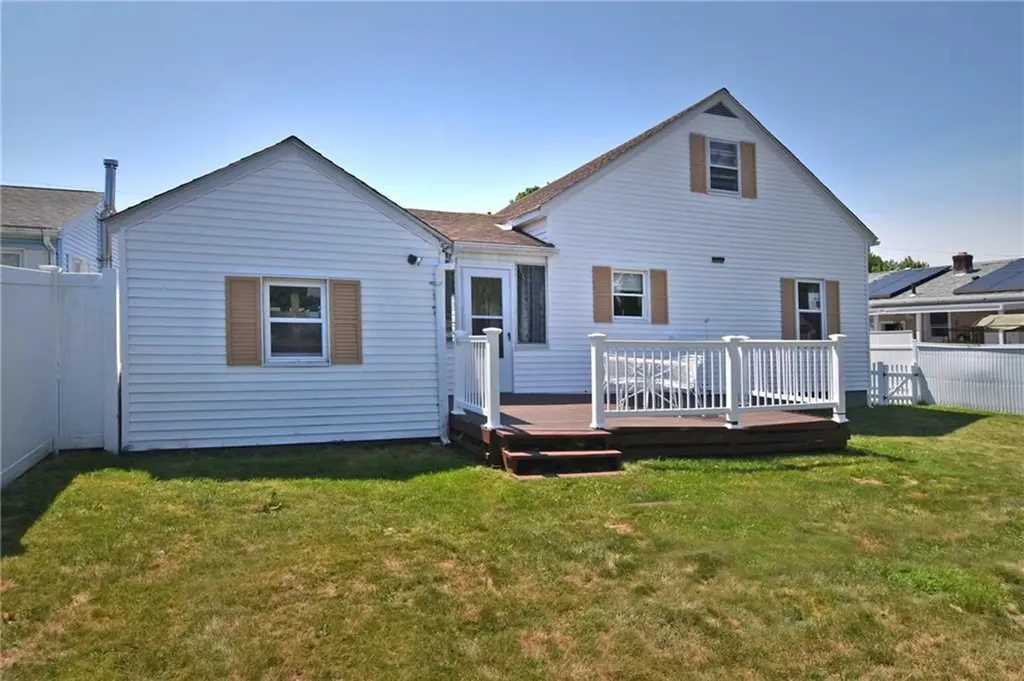 37 King Street Johnston RI 02917