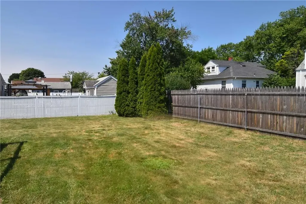 37 King Street Johnston RI 02917