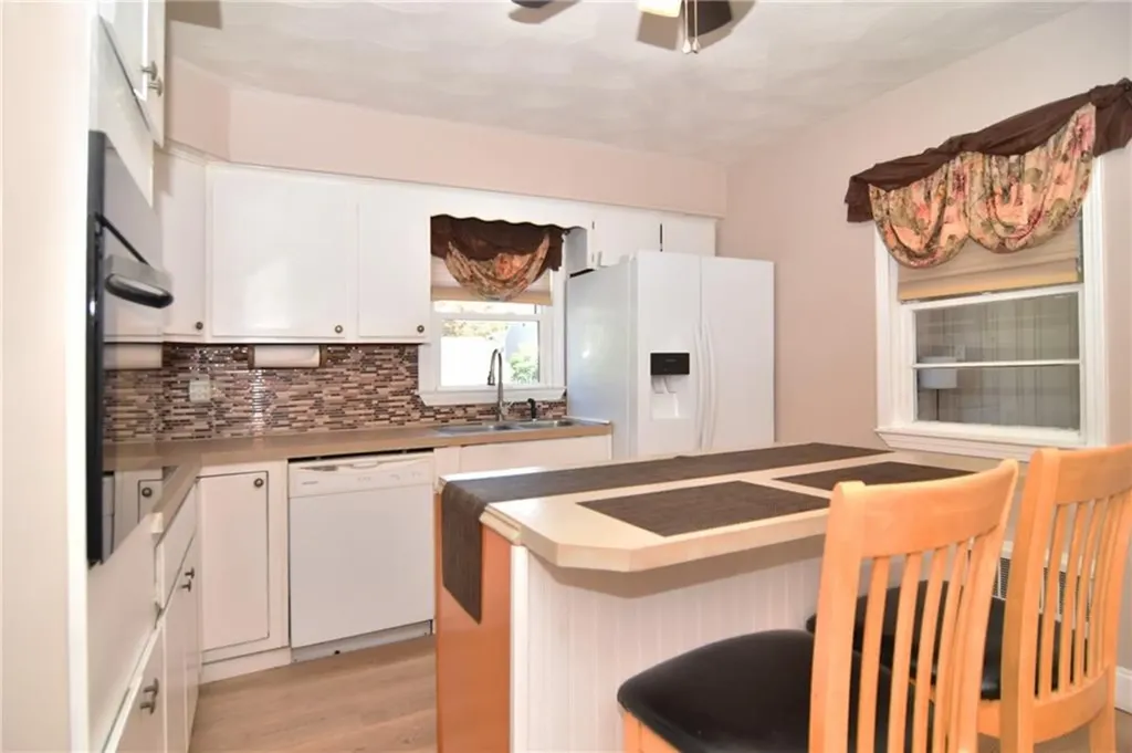 37 King Street Johnston RI 02917