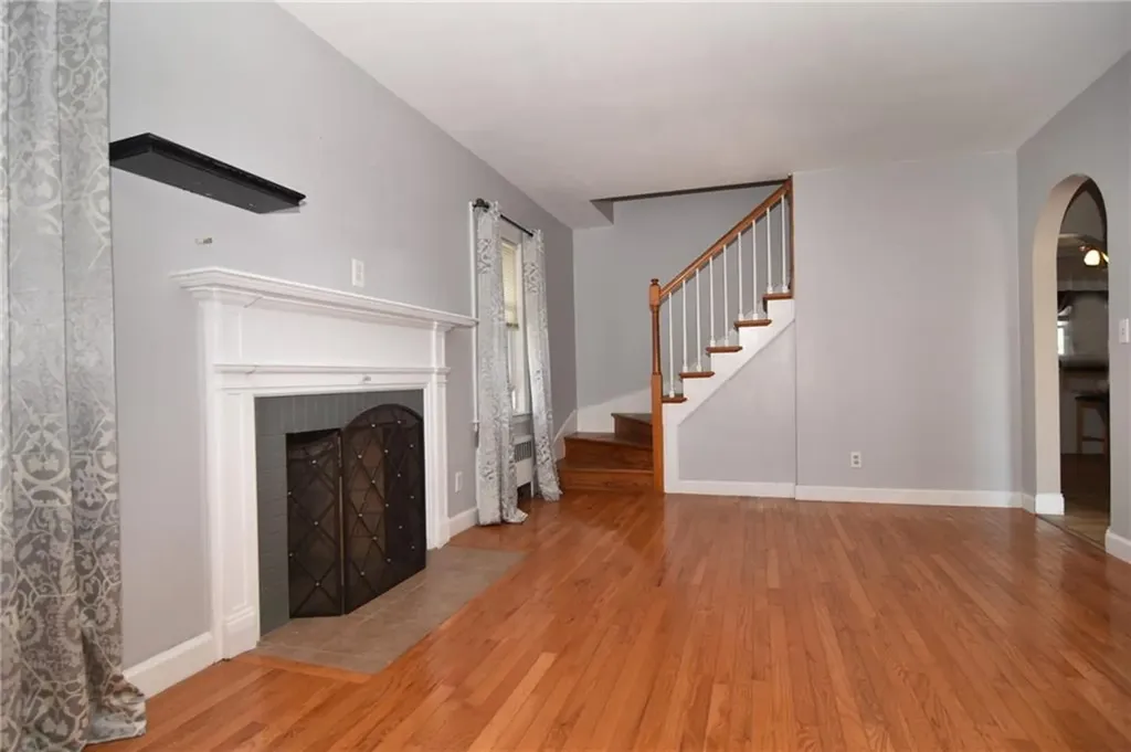 37 King Street Johnston RI 02917