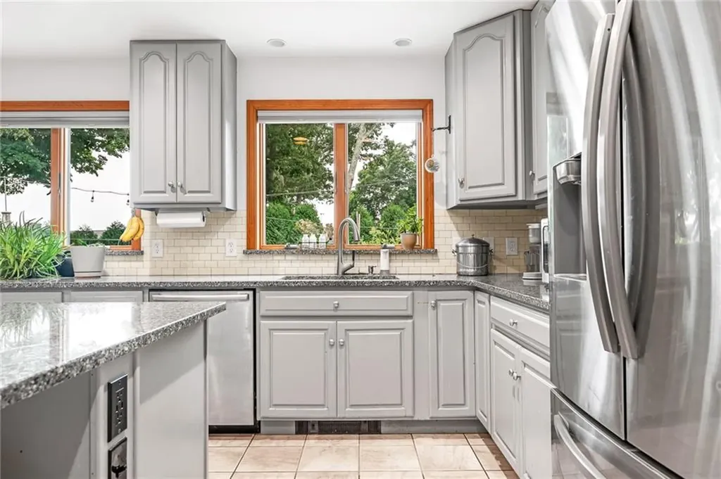 125 Winchester Drive South Kingstown RI 02879