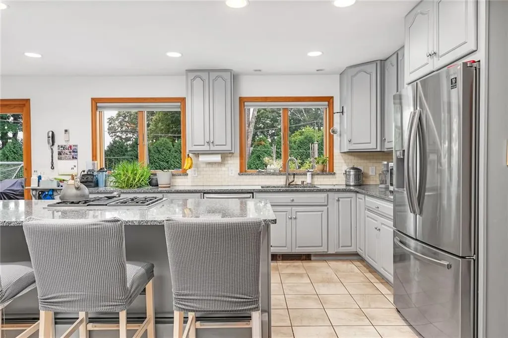 125 Winchester Drive South Kingstown RI 02879
