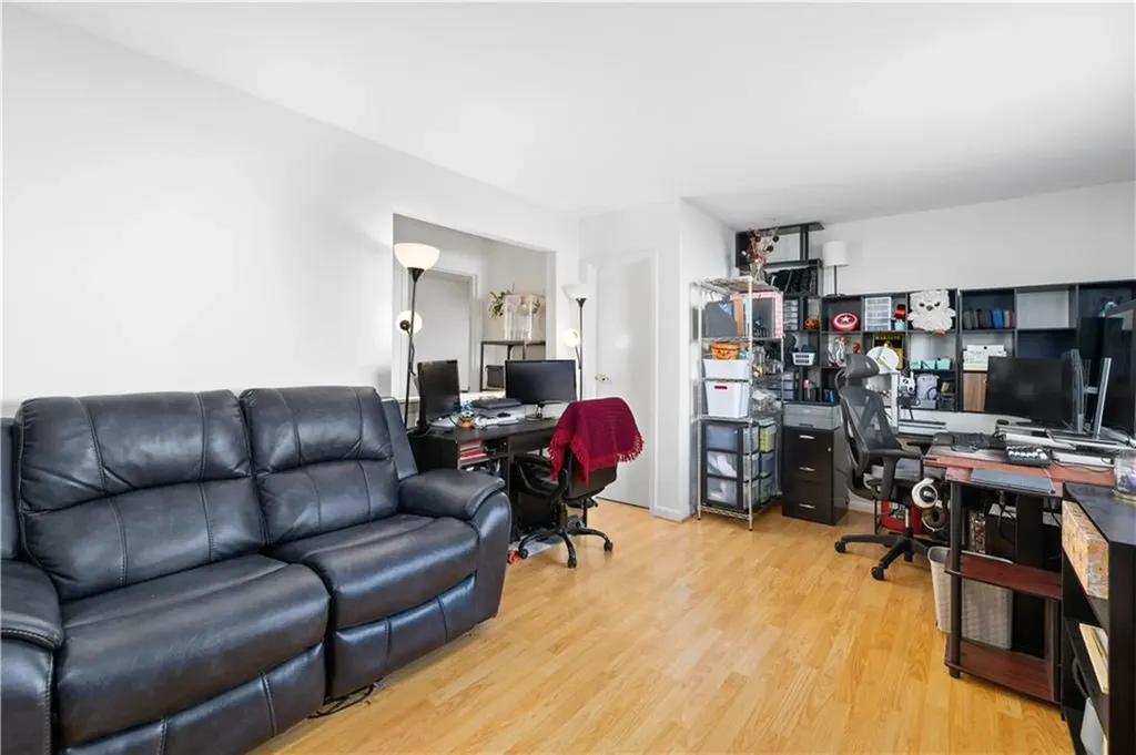 13 Village Court West Warwick RI 02893